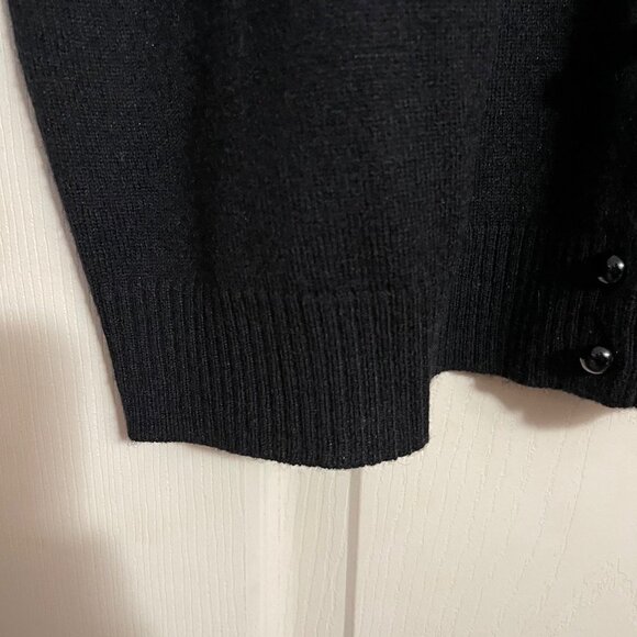 Vintage Women's Black Lambs Wool Floral Rose Embroidered Sequin Cardigan Small P - Picture 5 of 6